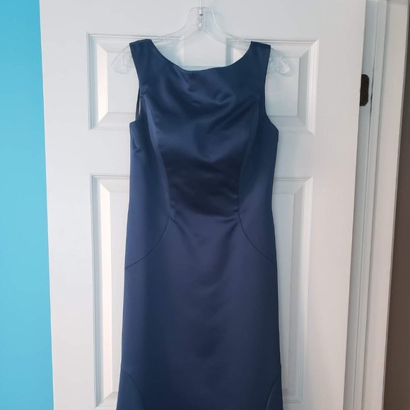 Beautiful Dark Navy Prom dress- Never been worn - Picture 4 of 4